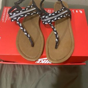 American Eagle summer sandals